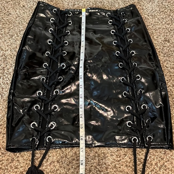 Goth laced pleather faux leather mini skirt top dominatrix rave club cyber crop - Picture 6 of 15